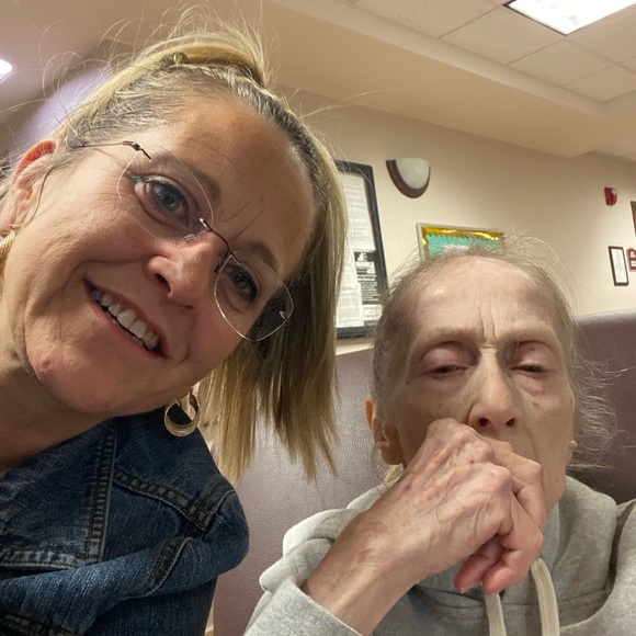 Meet your Posher, Lynda - Picture 15 of 15